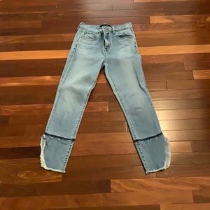 Super cute jeans with cute detail on bottom